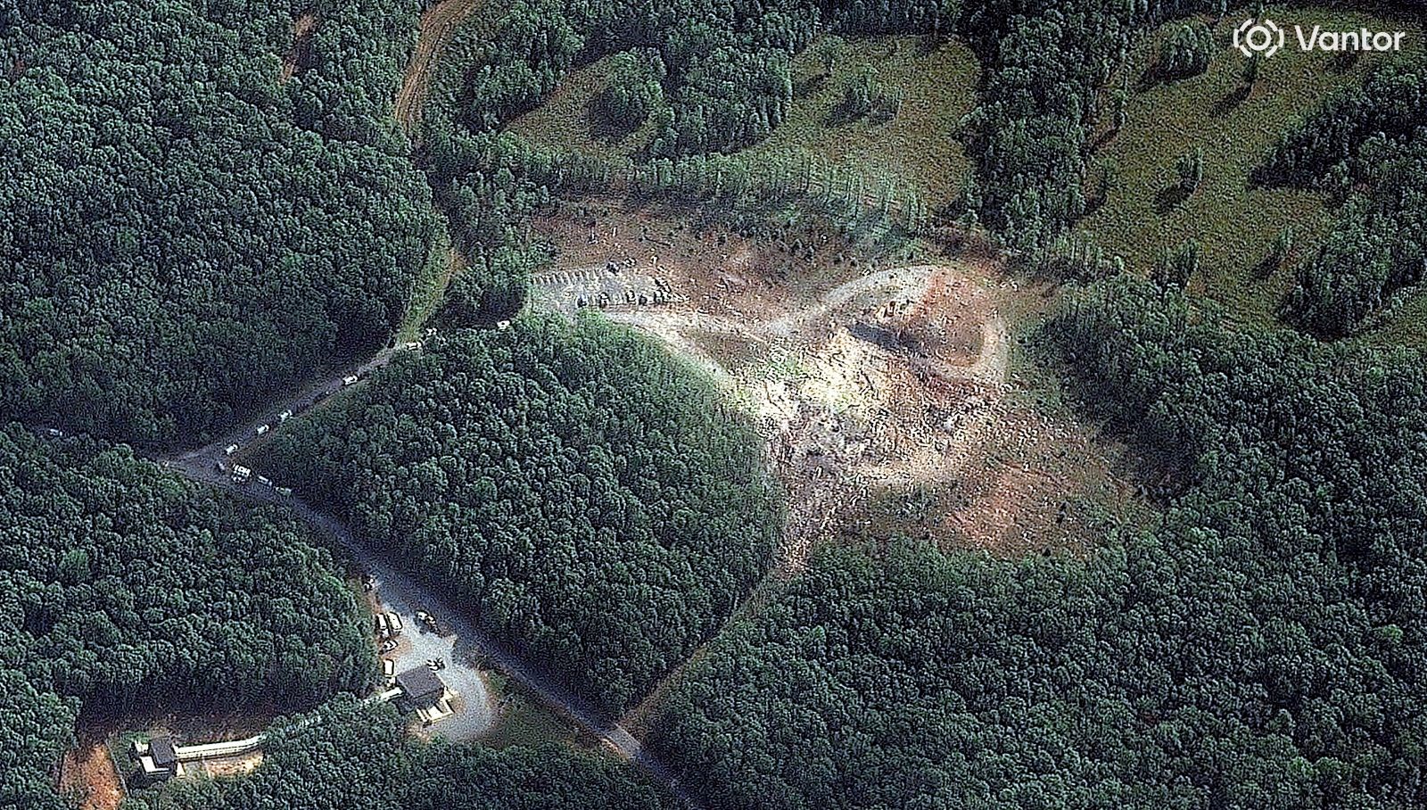 16 kisi oldu bina yok oldu abddeki patlamanin boyutu uydu goruntulerinde Beak6BIz.jpg