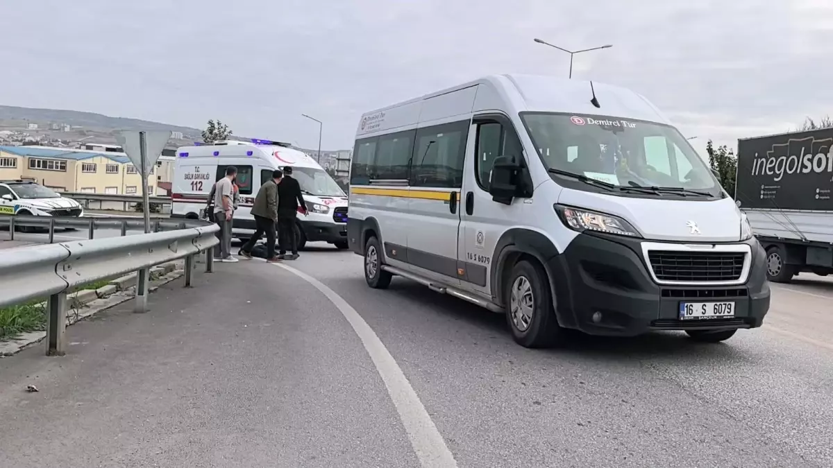 bursada minibus yaya carpti yasli adam agir yarali UAqWQk6X.jpg