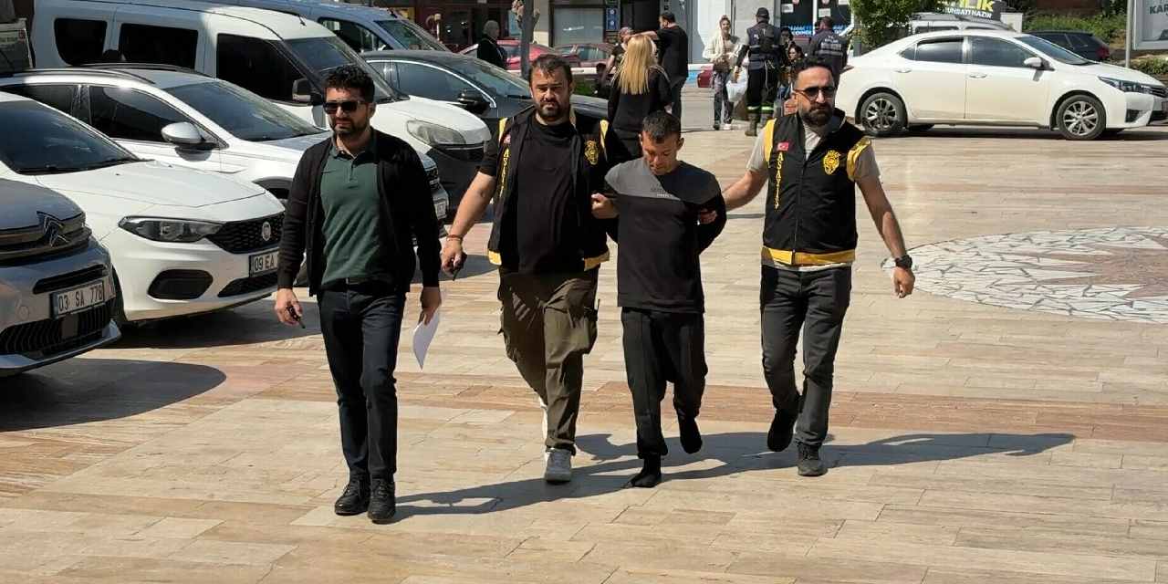 Polisten Kaçmaya Çalışan Firari, Ayakkabısız Yakalandı